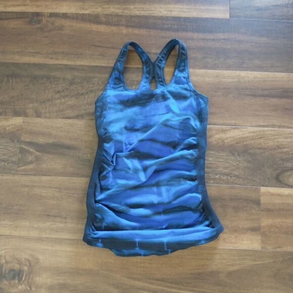 NUX blue tie dye racer back tank Medium - Picture 1 of 2